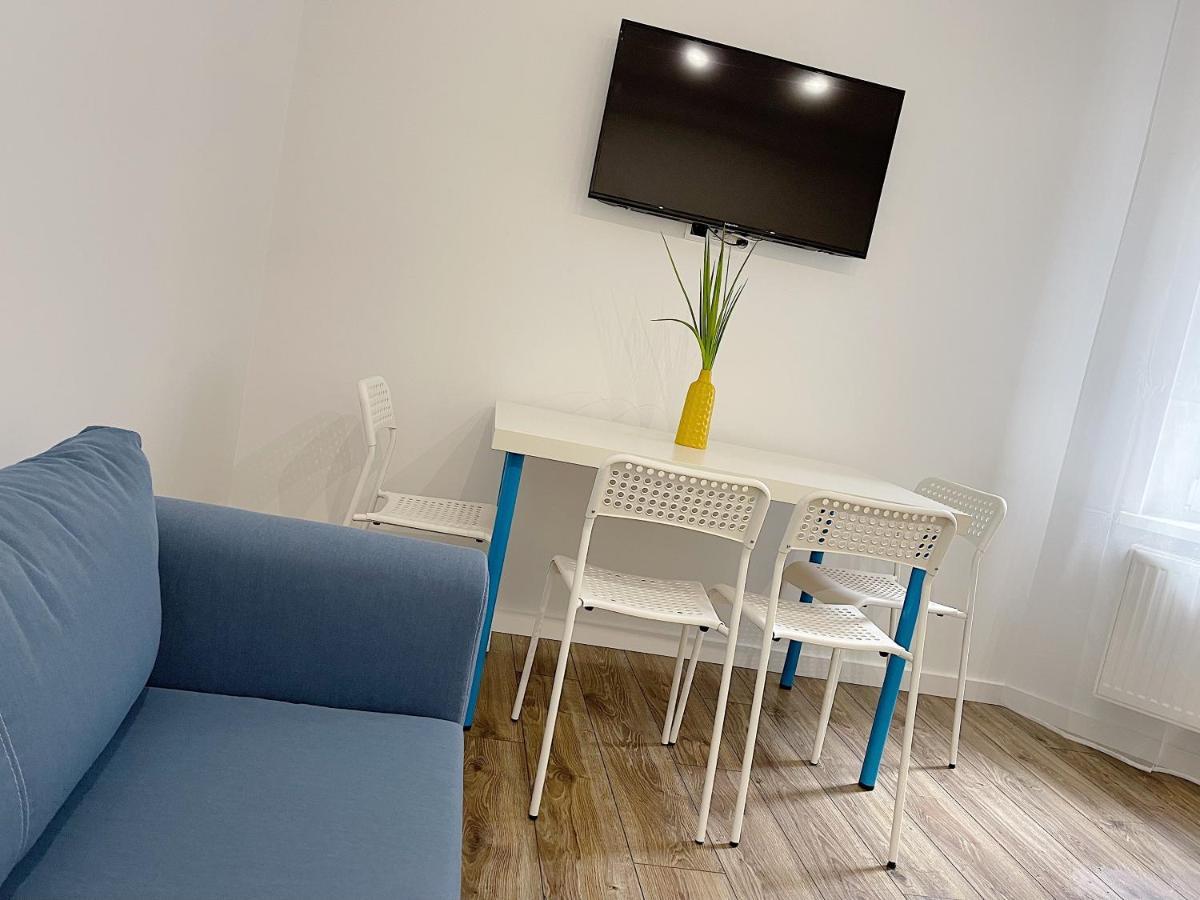 Modern Apartment In The City Center Катовице Экстерьер фото